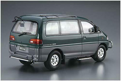 Aoshima 1/24 Scale Mitsubishi Pe8w Delica Space Gear 1996 Plastic Model Kit