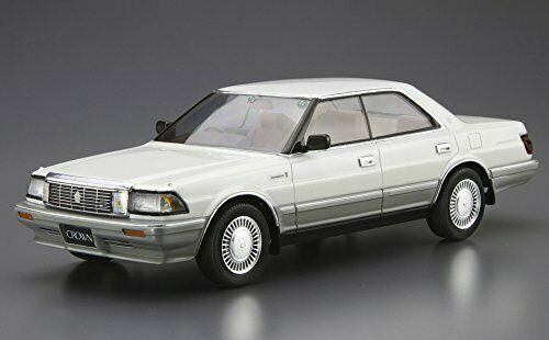 Aoshima 1/24 Toyota Uzs131 Crown Royal Saloon G '89 Plastic Model Kit