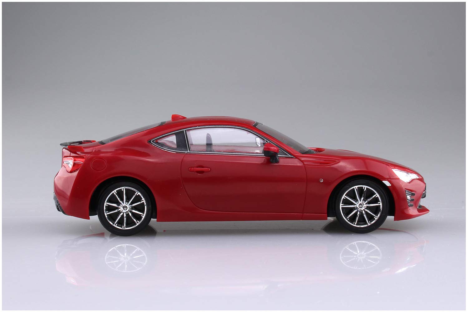AOSHIMA 57544 Toyota 86 Pure Red 1/32 Scale Pre-Painted Snap-Fit Kit- Japan Figure Store - #1 Bring To You The Best Japanese Goods