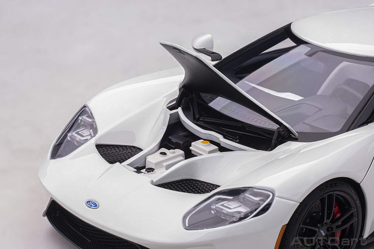Autoart 1/18 Ford GT 2017 White- Japan Figure Store - #1 Bring To You The Best Japanese Goods