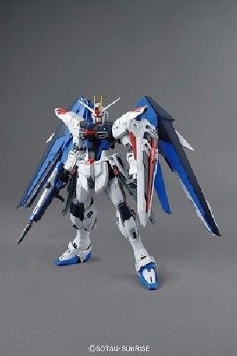 Bandai Mg 1/100 Zgmf-10a Freedom Gundam Ver 2.0 Plastic Model Kit Japan- Japan Figure Store - #1 Bring To You The Best Japanese Goods