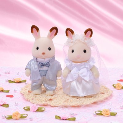 Epoch Sylvanian Families Chocolate Rabbit Wedding Pair Set- Japan Figure Store - #1 Bring To You The Best Japanese Goods
