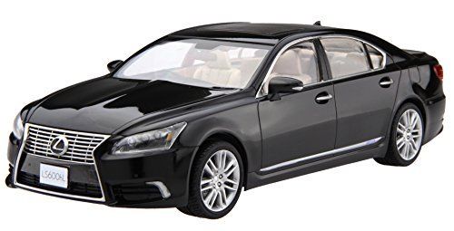 Fujimi Id97 Lexus Ls600hl Plastic Model Kit - Japan Figure
