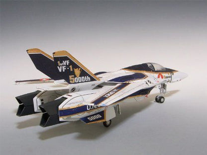 Hasegawa 1/72 Vf-1a Valkyrie 5grand Anniversary Fighter Model Kit- Japan Figure Store - #1 Bring To You The Best Japanese Goods