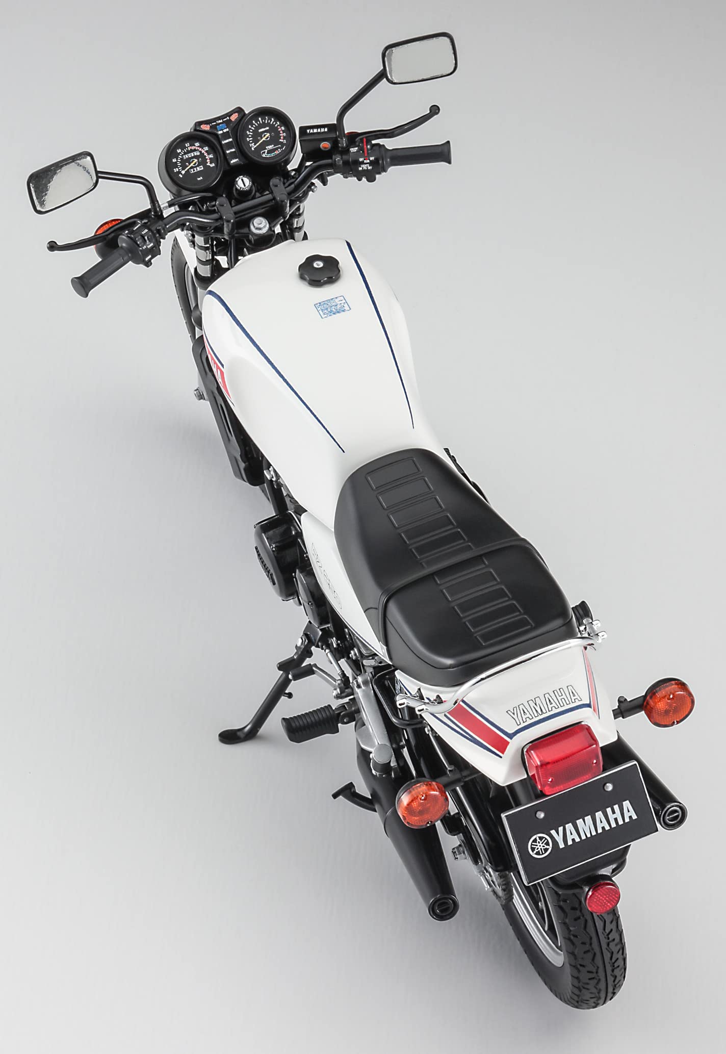 Hasegawa 1/12 Yamaha RZ250 (4L3) 1980 BK13- Japan Figure Store - #1 Bring To You The Best Japanese Goods