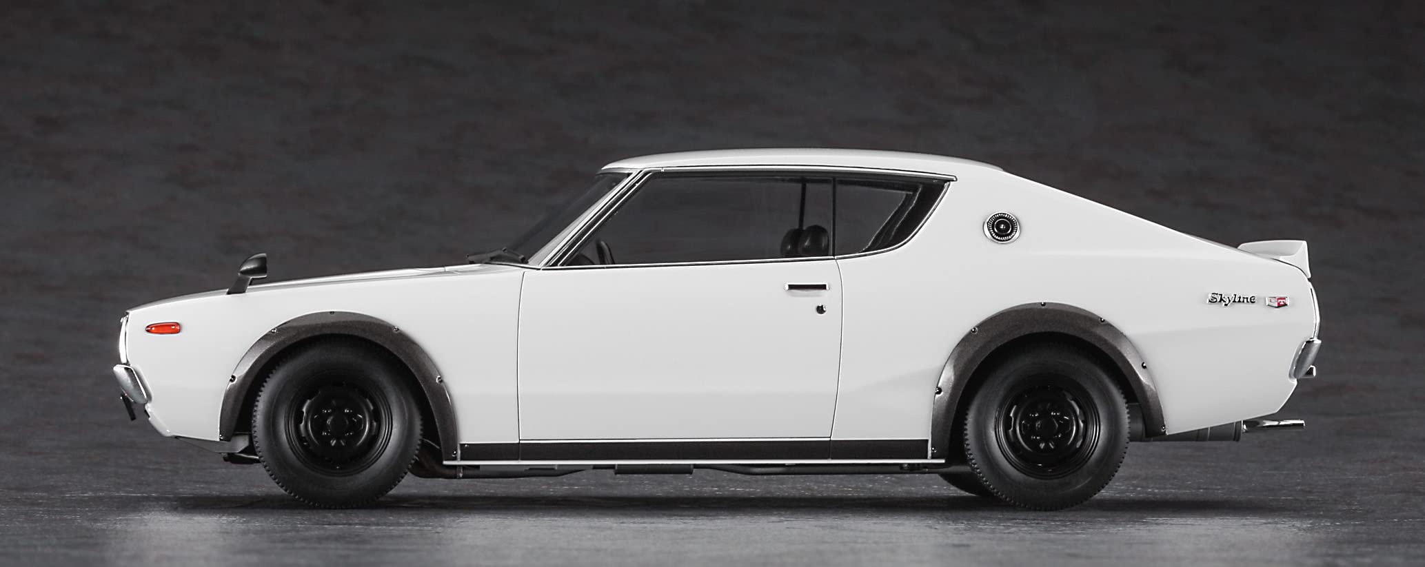 HASEGAWA 1/24 Nissan Skyline 2000Gt-R Kpgc110 Plastic Model- Japan Figure Store - #1 Bring To You The Best Japanese Goods