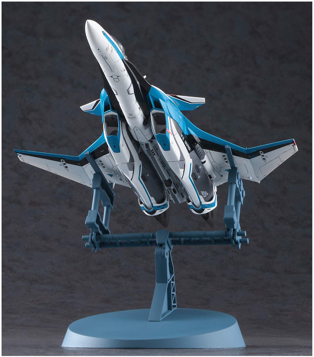 HASEGAWA 65867 Macross Delta Vf-31J Siegfried 'Hayate' 1/72 Scale Kit- Japan Figure Store - #1 Bring To You The Best Japanese Goods