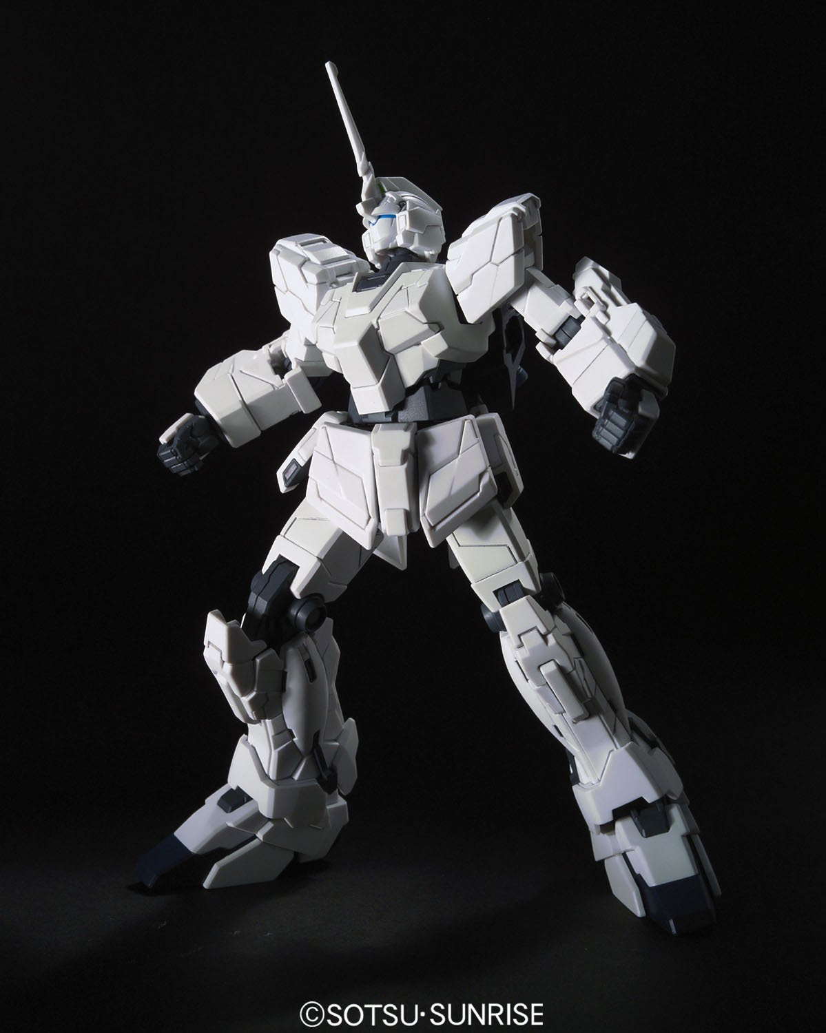 HGUC 1/144 Bandai Spirits RX-0 Unicorn Gundam Unicorn Mode- Japan Figure Store - #1 Bring To You The Best Japanese Goods