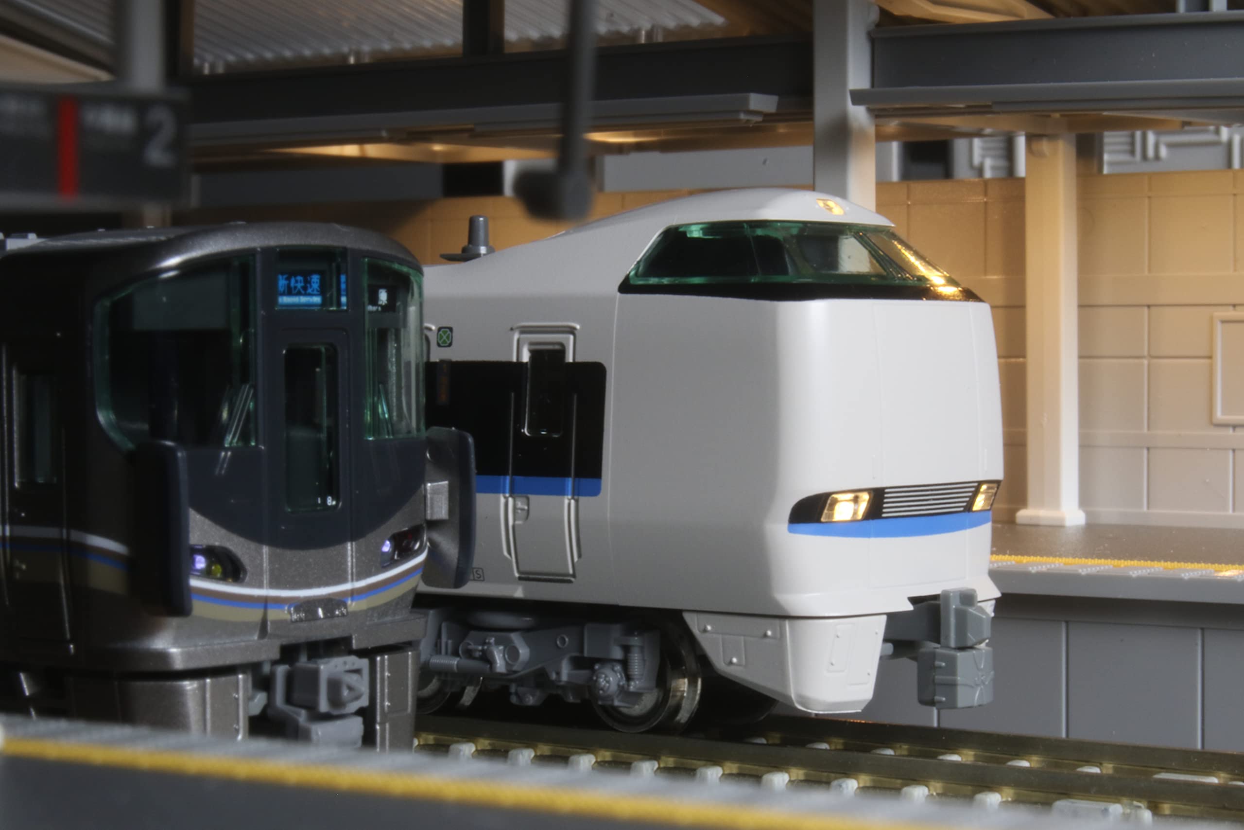 KATO 10-1746 Series 683-4000 'Thunderbird' Renewal Car 5 Cars Add-On Set N Scale- Japan Figure Store - #1 Bring To You The Best Japanese Goods