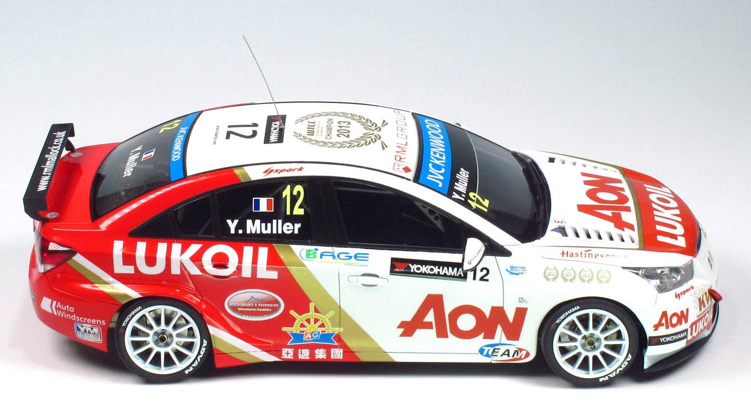 Platz Racing Series 1/24 Chevrolet Cruze 1.6T 13 Wtcc World Champion Scale Racing Car- Japan Figure Store - #1 Bring To You The Best Japanese Goods