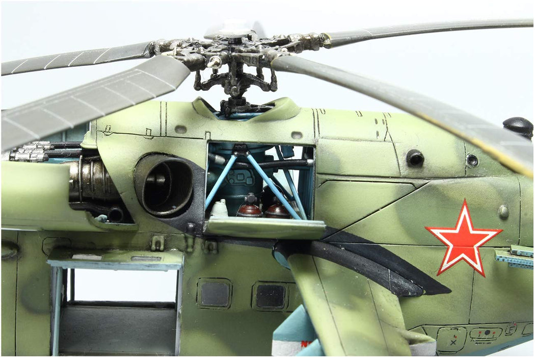 PLATZ Ae-16 Mi-24V/Vp Hind E 1/72 Scale Plastic Model Kit- Japan Figure Store - #1 Bring To You The Best Japanese Goods