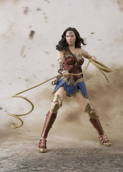 S.h.figuarts Dc Comics Justice Learge Wonder Woman Action Figure Bandai- Japan Figure Store - #1 Bring To You The Best Japanese Goods