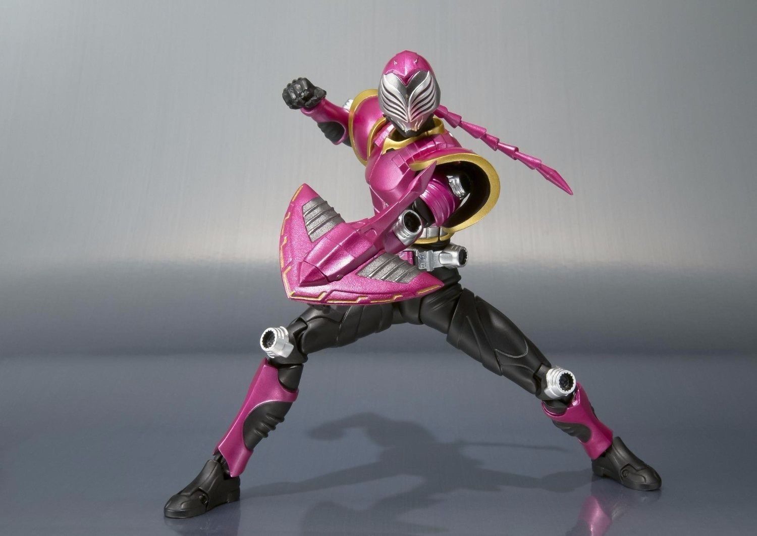 S.h.figuarts Masked Kamen Rider Ryuki Raia Action Figure Bandai- Japan Figure Store - #1 Bring To You The Best Japanese Goods