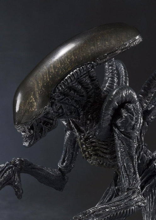 S.h.monsterarts Alien Warrior Action Figure Bandai Tamashii Nations- Japan Figure Store - #1 Bring To You The Best Japanese Goods