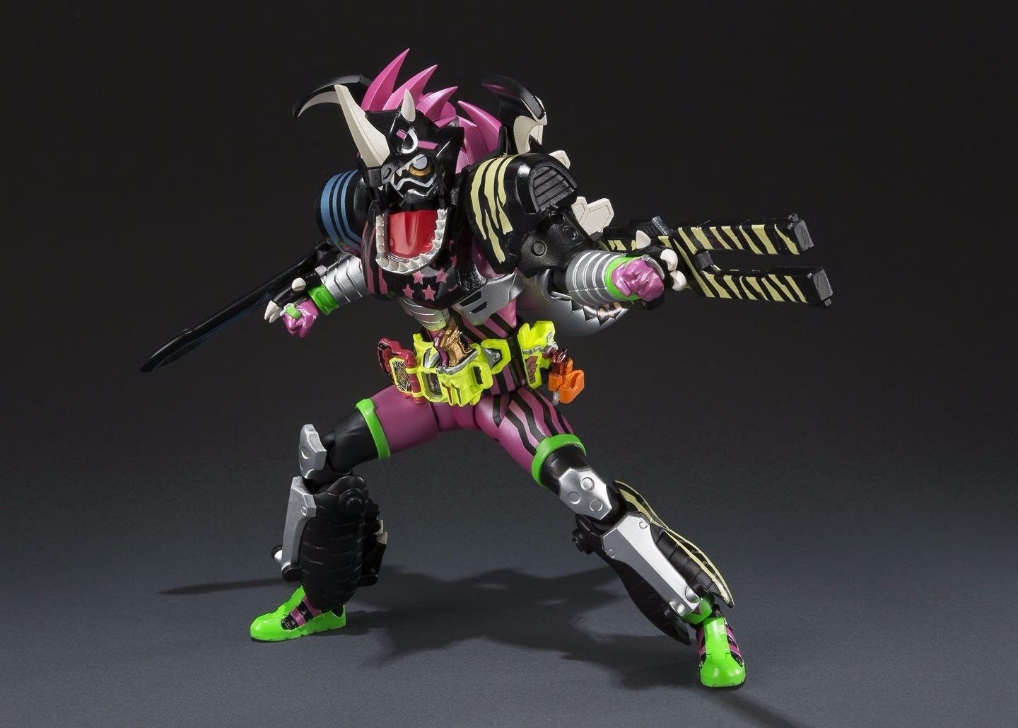 S.h.figuarts Masked Kamen Rider Ex-aid Hunter Action Gamer Level 5 Figure Bandai- Japan Figure Store - #1 Bring To You The Best Japanese Goods