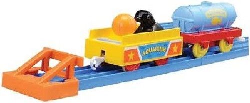 Takara Tomy Plarail Thomas & Friends Hiro & Aquarium Car Set F/s- Japan Figure Store - #1 Bring To You The Best Japanese Goods