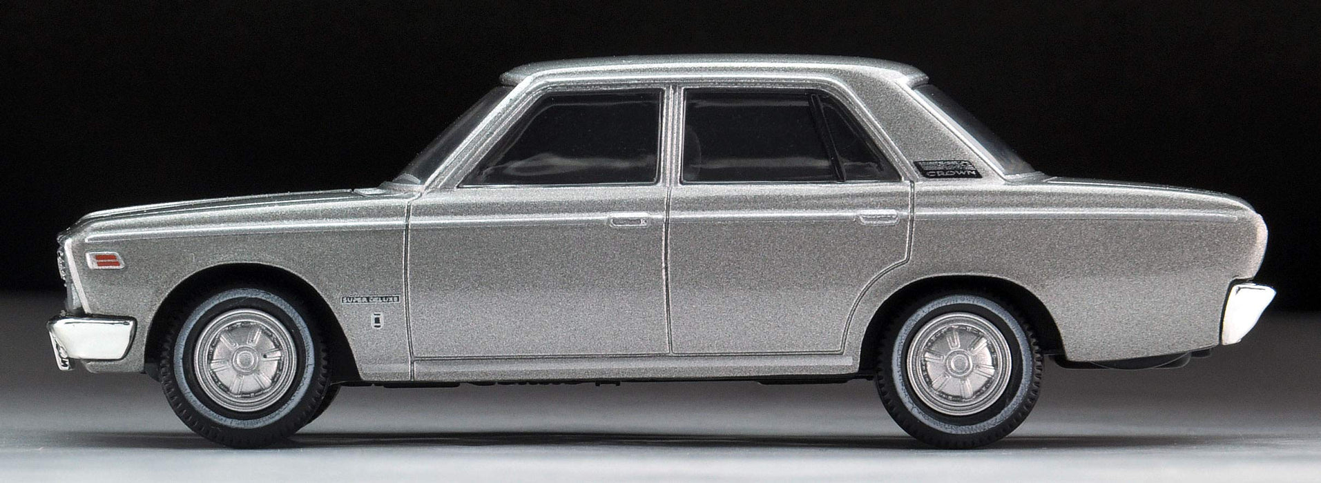 Tomytec Tomica Vintage Toyopet Crown Deluxe 69 1/64 Scale Silver Finish- Japan Figure Store - #1 Bring To You The Best Japanese Goods
