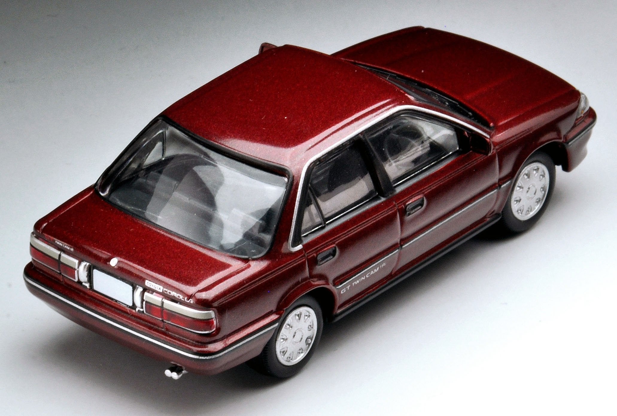 Tomytec Tomica Limited Vintage Neo 1/64 Red Corolla 1600Gt Finished Product- Japan Figure Store - #1 Bring To You The Best Japanese Goods