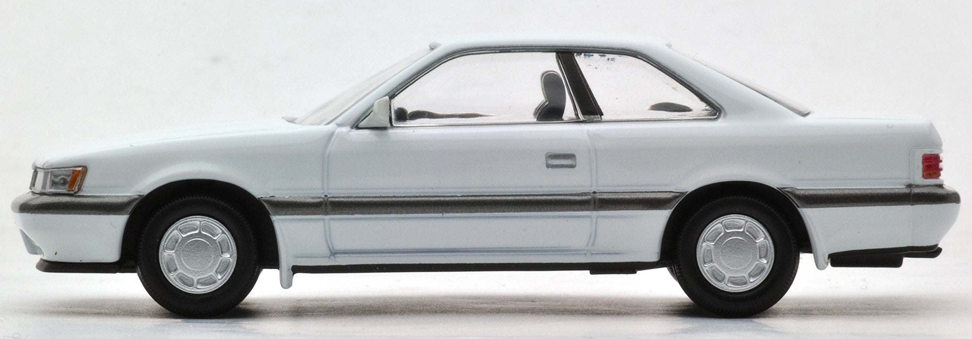 Tomytec Tomica Limited Vintage Neo Leopard 3.0 Ultima White Finished Product- Japan Figure Store - #1 Bring To You The Best Japanese Goods