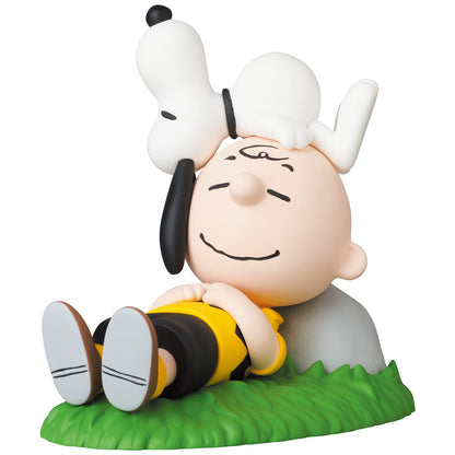 MEDICOM Udf Peanuts Series 13 Napping Charlie Brown And Snoopy Figure- Japan Figure Store - #1 Bring To You The Best Japanese Goods